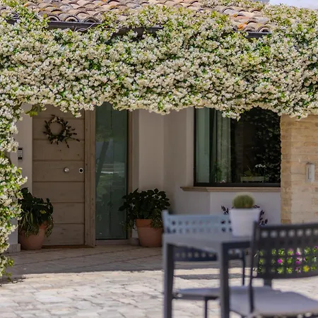 Alojamento de Acomodação e Pequeno-almoço Villaggio Cristina Monteodorisio