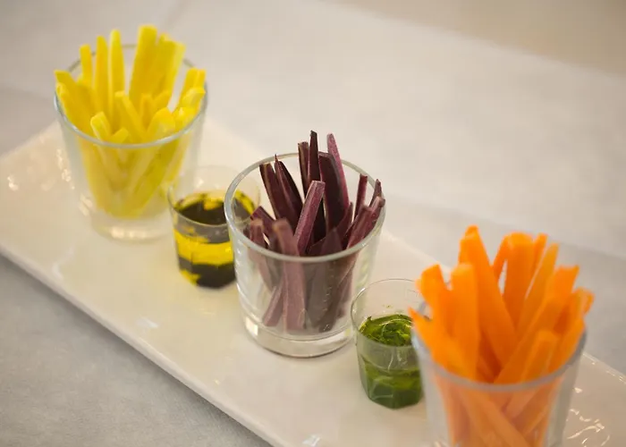 לינה וארוחת בוקר Villaggio Cristina 4*